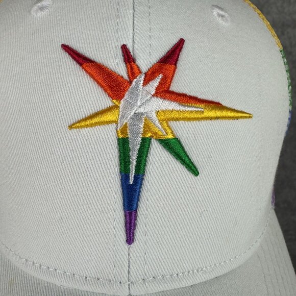 Melonwear Rainbow Mesh Trucker Hat LGBTQIA Pride Embroidered Star Snapback - Picture 10 of 14